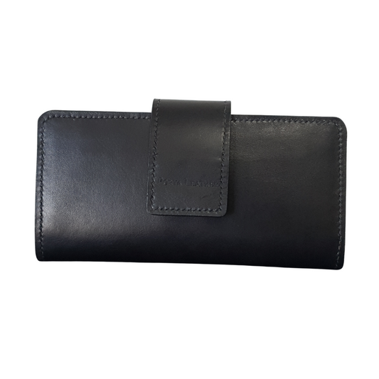 Porta Leather Long Wallet in black closed view