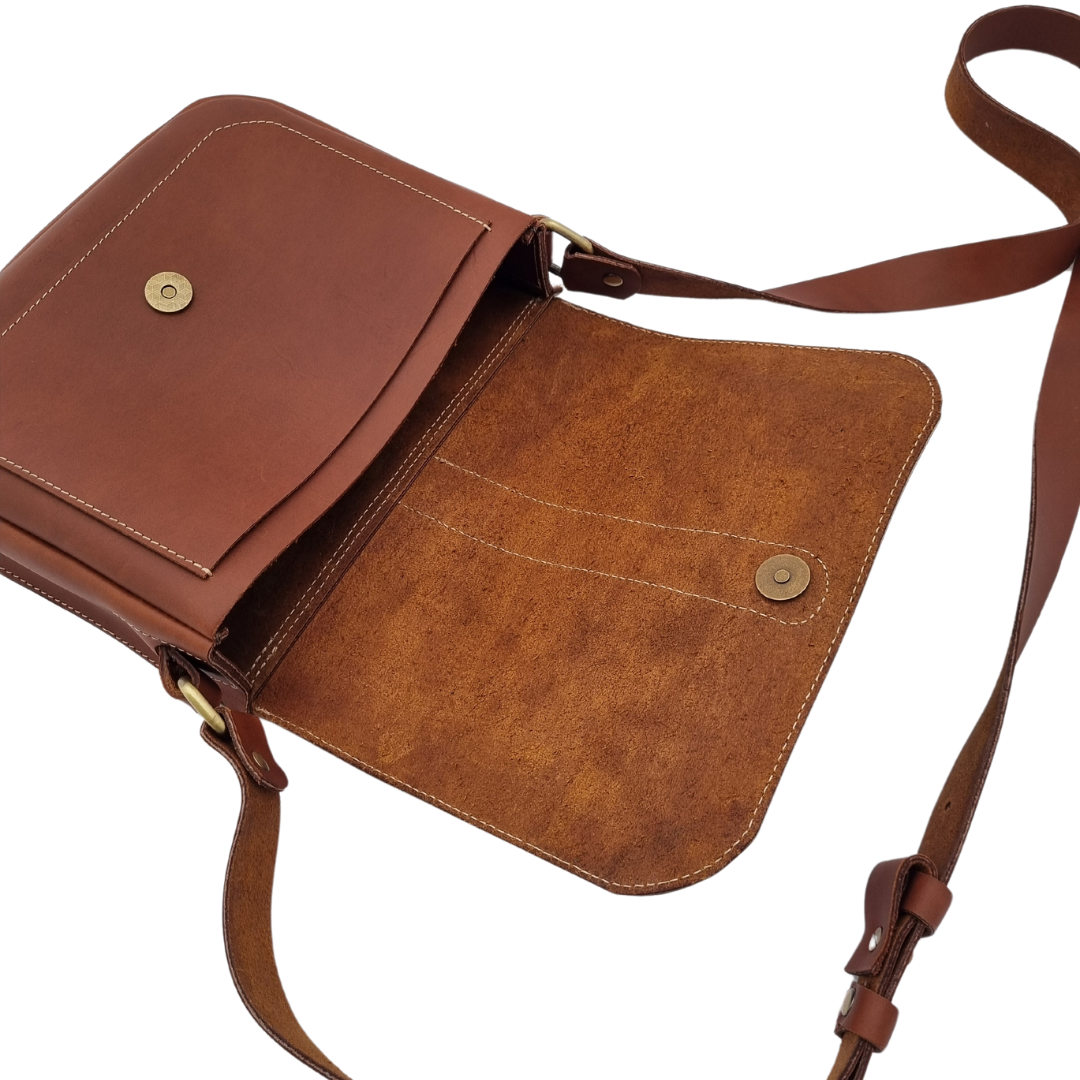 Cora Saddle Bag in heritage brown open